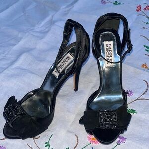 Badgley Mischka Black Satin Open-Toe Ankle-Strap Heels with Bow Detail and 👁️🖤